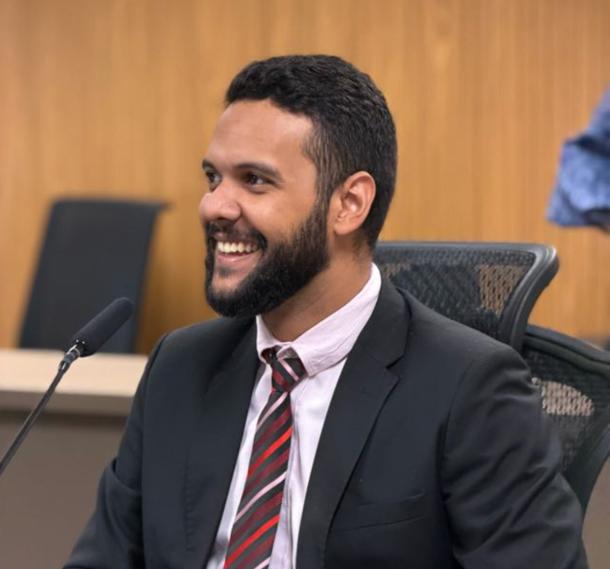 Atherson Mendes, advogado responsável